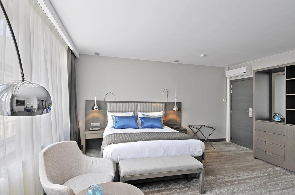 Hotel Agenda Louise 3*